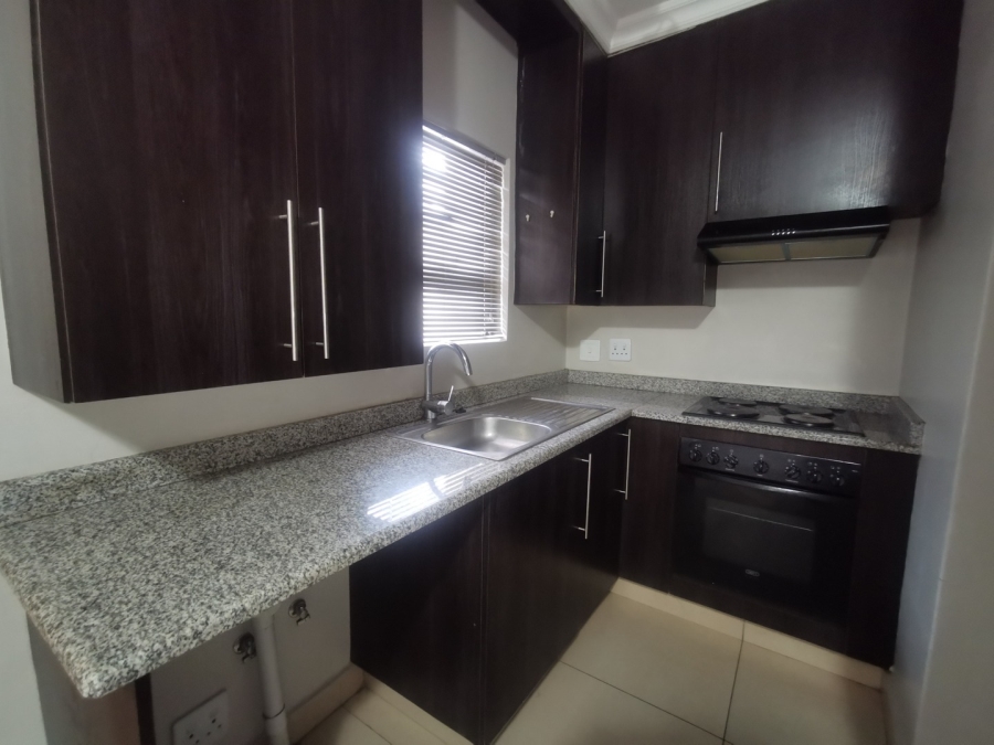 To Let 2 Bedroom Property for Rent in Bult South North West